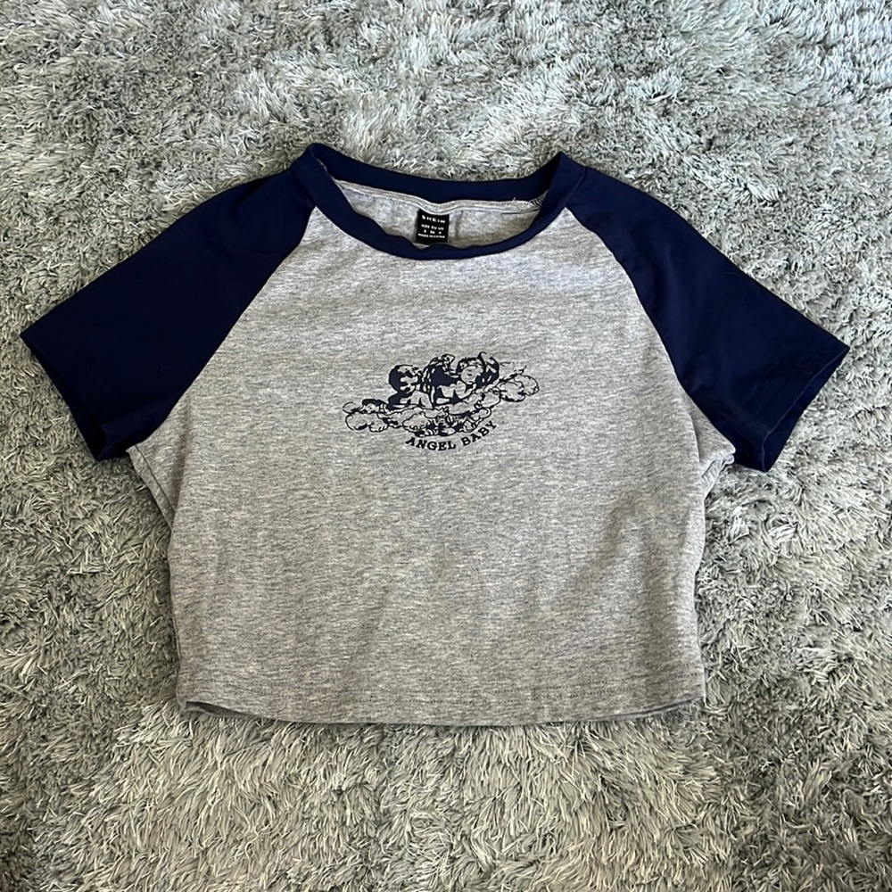 Cropped shirt